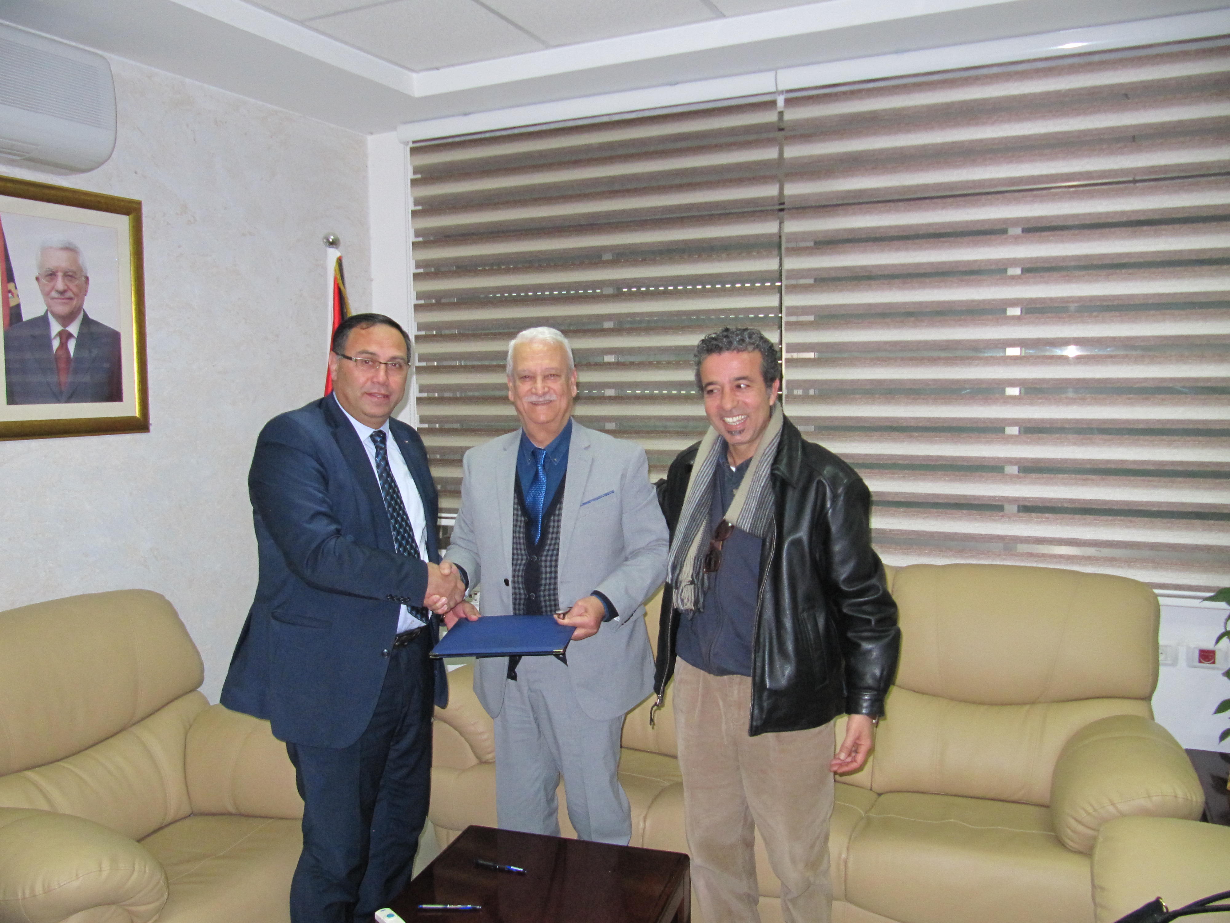 توقيع إتفاقية انضمام موظفي جامعة بيرزيت وانتفاعهم بأحكام قانون التقاعد العام رقم 7 لسنة 2005